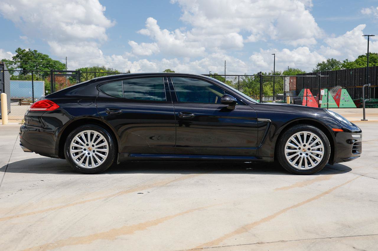 Used 2014 Porsche Panamera S RWD image 13