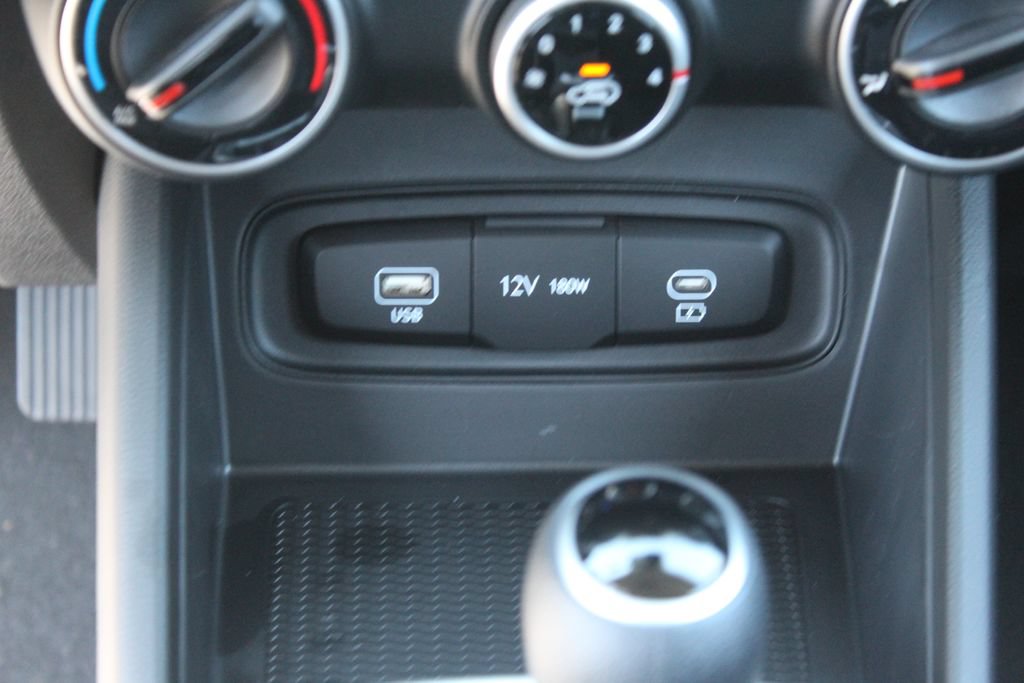 New 2026 Hyundai Venue SE FWD image 19