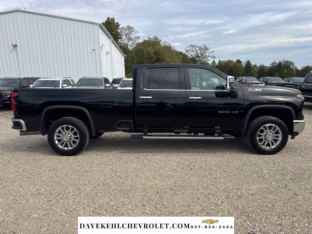 Used 2025 Chevrolet Silverado 3500 LTZ w/ LTZ Plus Package AWD/4WD image 7