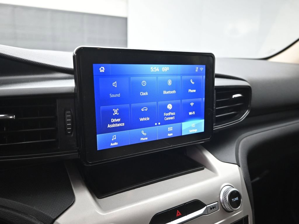 Certified 2021 Ford Explorer 2WD image 24