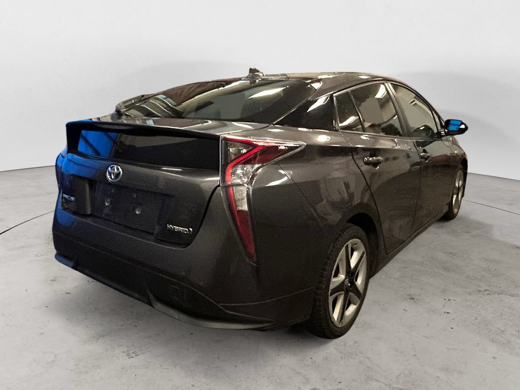Used 2017 Toyota Prius Three Touring FWD image 5