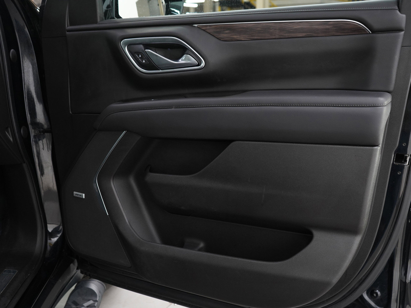 Used 2021 Chevrolet Tahoe Z71 w/ Luxury Package image 9