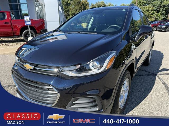 Certified 2022 Chevrolet Trax LT w/ LT Convenience Package image 1
