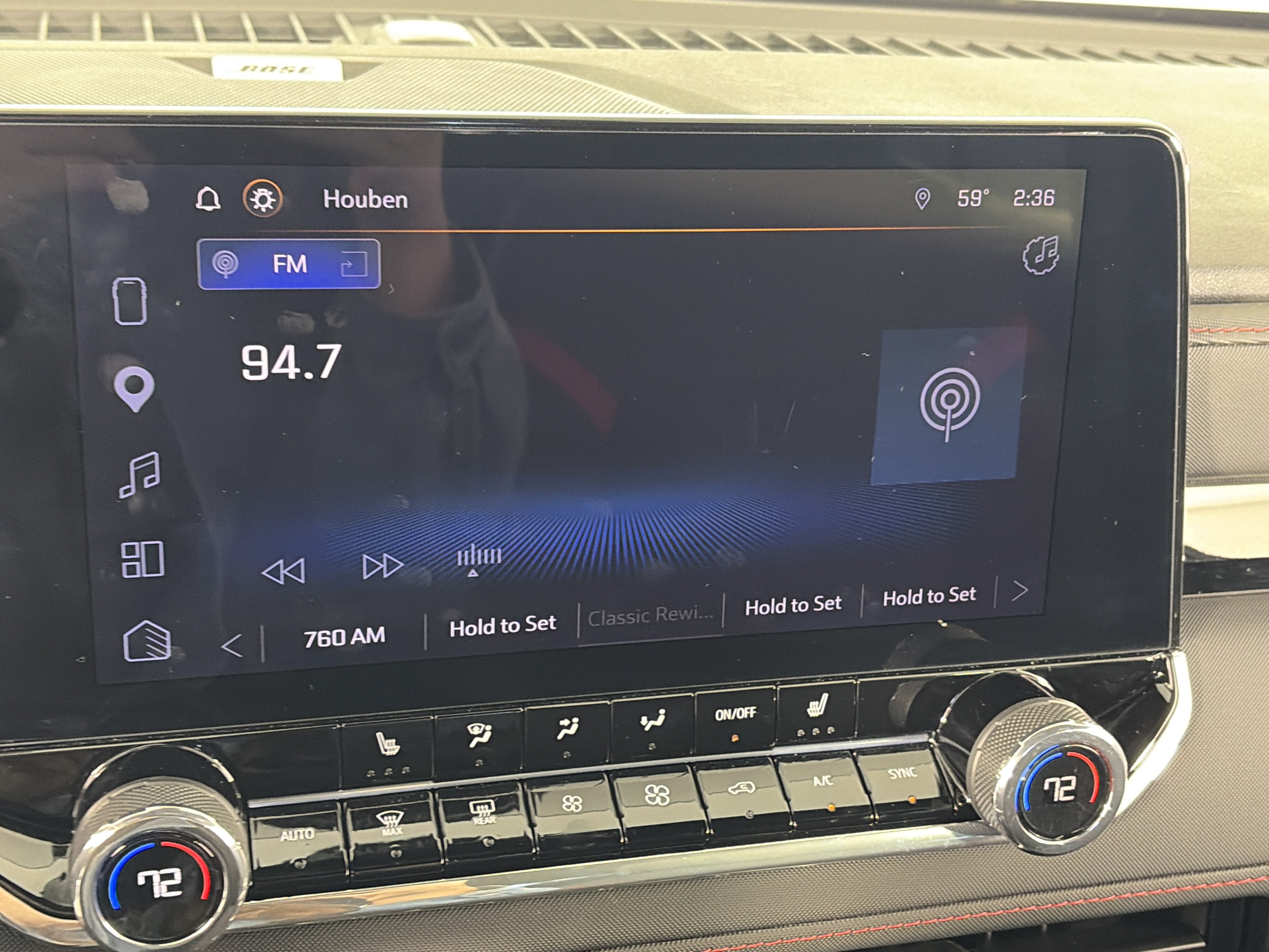 Used 2024 Chevrolet Colorado Z71 w/ Z71 Convenience Package 2 AWD/4WD image 18