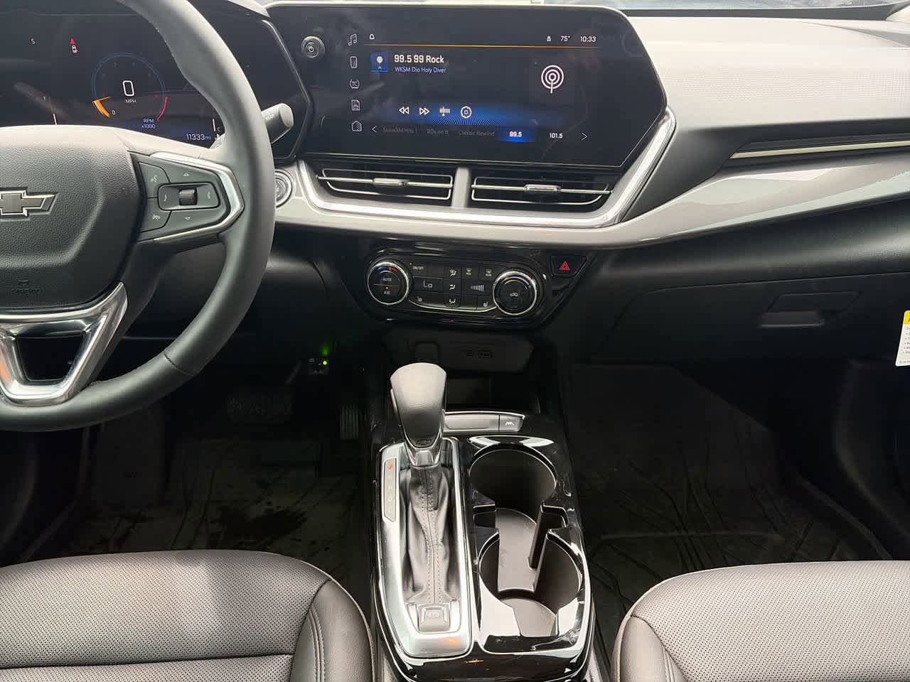 Used 2025 Chevrolet Trax ACTIV w/ Driver Confidence Package FWD image 11