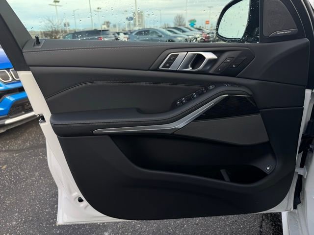New 2026 BMW X5 xDrive50e w/ M Sport Package image 14
