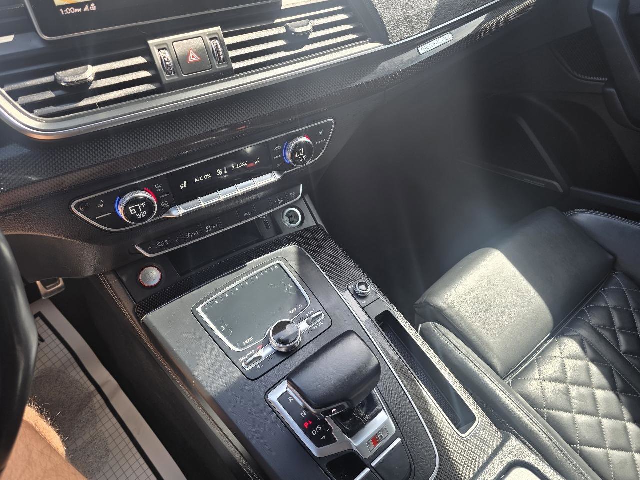 Used 2018 Audi SQ5 Premium Plus w/ Navigation Package image 18