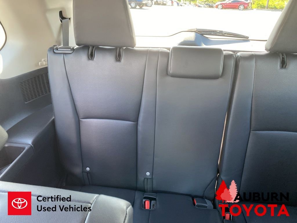 Used 2025 Toyota Grand Highlander AWD image 19
