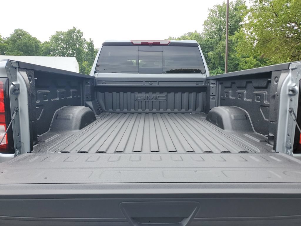 New 2026 GMC Sierra 2500 SLE w/ SLE Value Package; AWD/4WD image 10