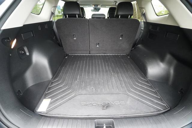 Used 2023 Kia Sportage EX image 35