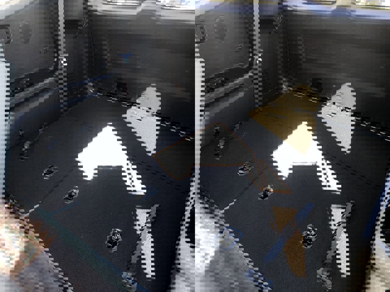 Used 2023 Kia Telluride SX Prestige X-Line image 12