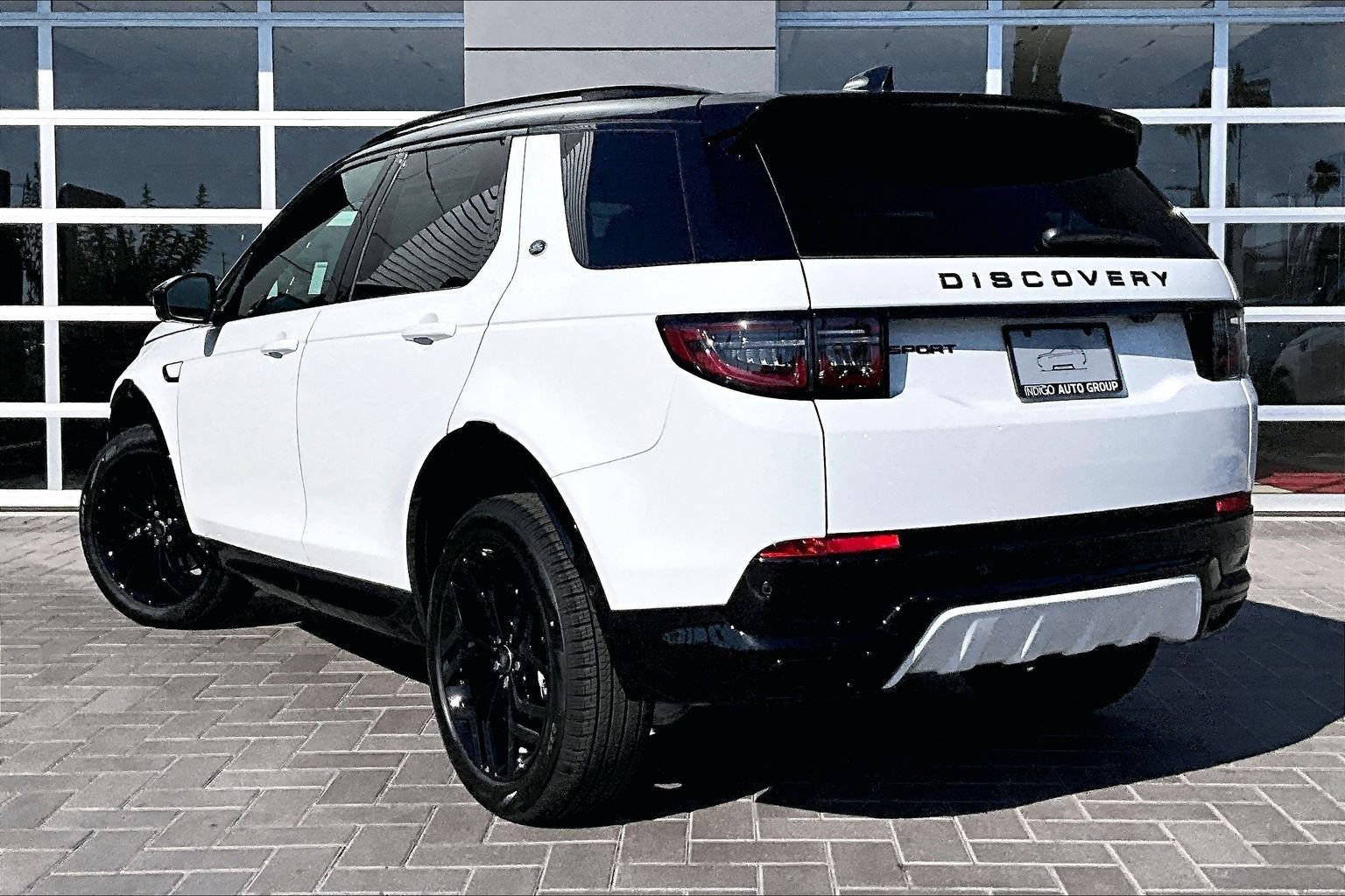 New 2026 Land Rover Discovery Sport Landmark AWD/4WD image 3