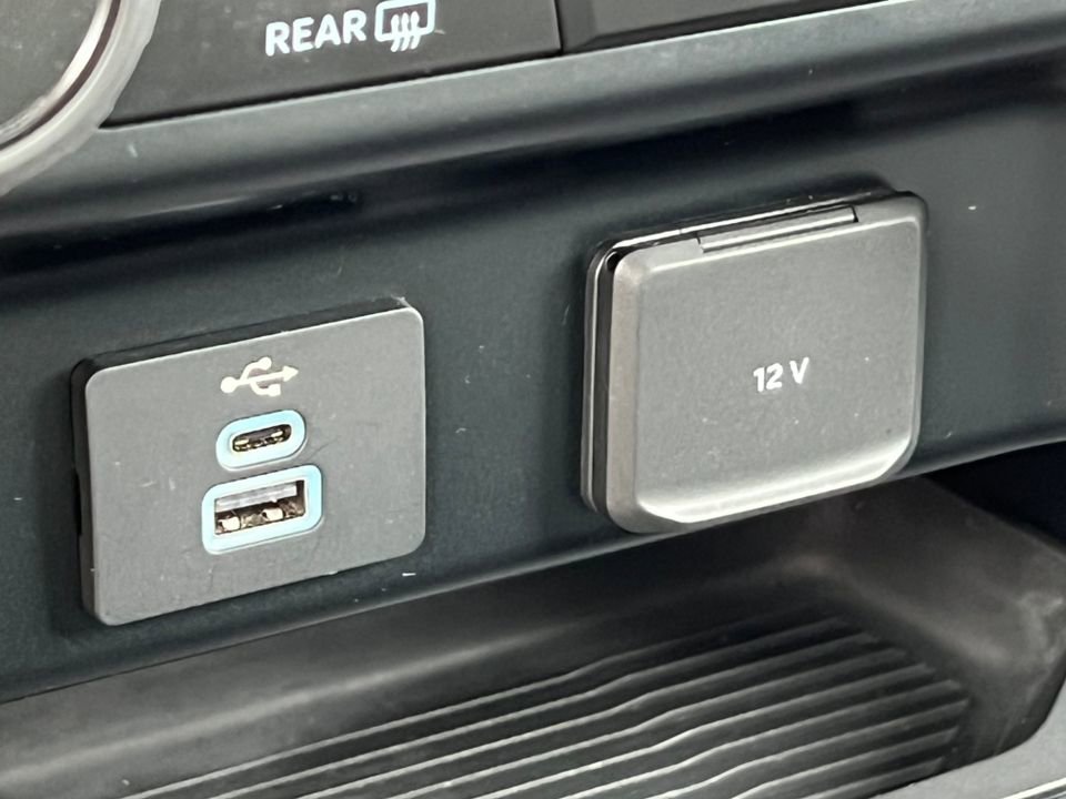 Used 2023 Ford F250 XLT w/ Snow Plow/Camper Package AWD/4WD image 30