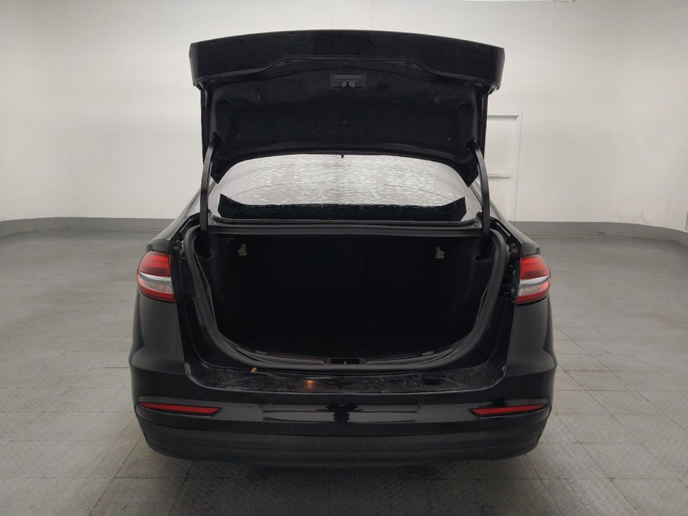 Used 2019 Ford Fusion SE FWD image 29