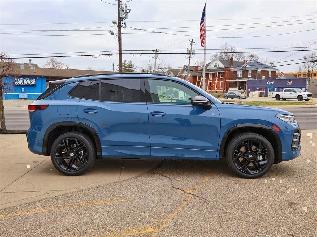 New 2026 Volkswagen Tiguan SE R-Line AWD/4WD image 6