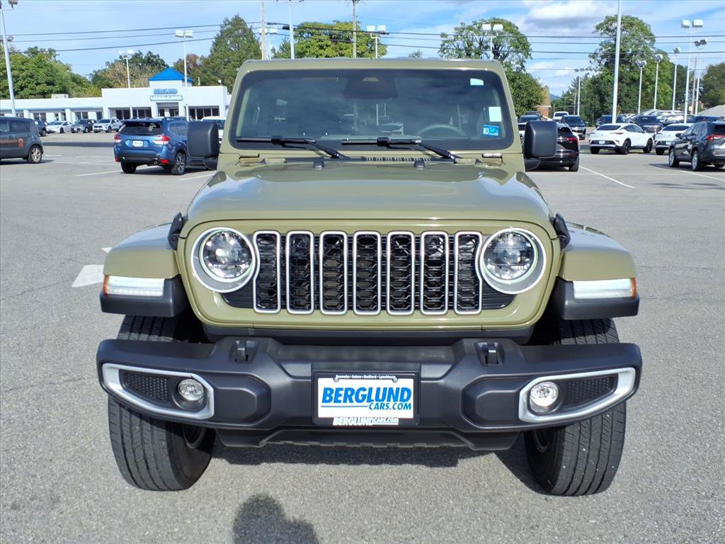 Used 2026 Jeep Wrangler Unlimited Sahara AWD/4WD image 9