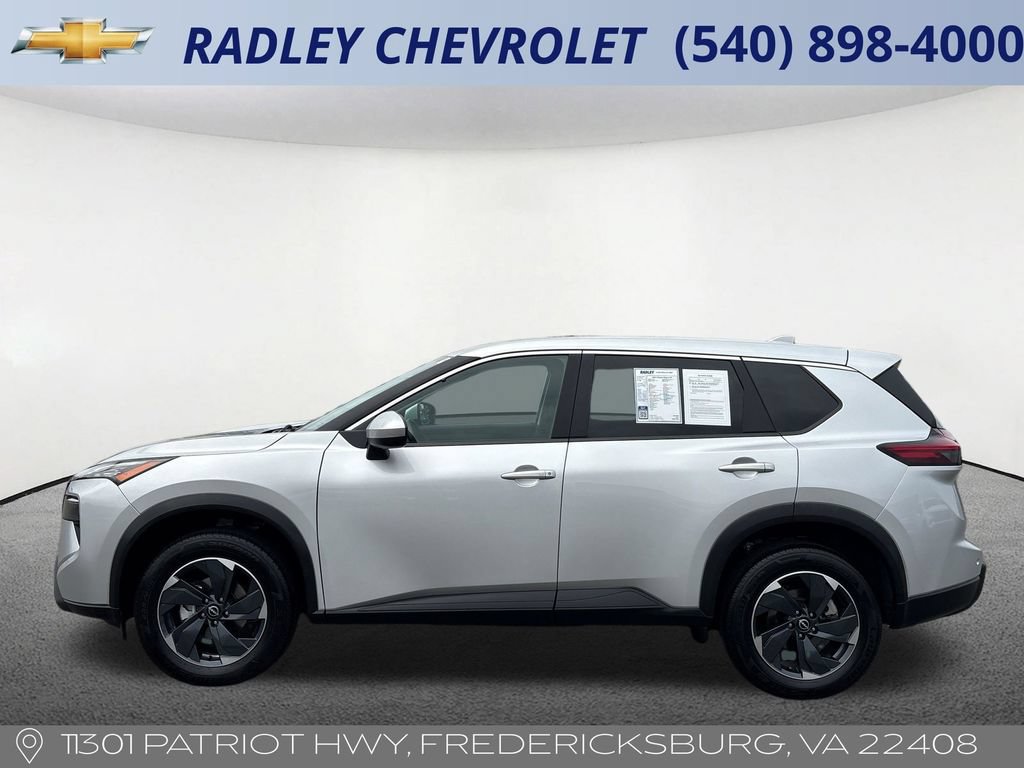 Used 2024 Nissan Rogue SV AWD/4WD image 27