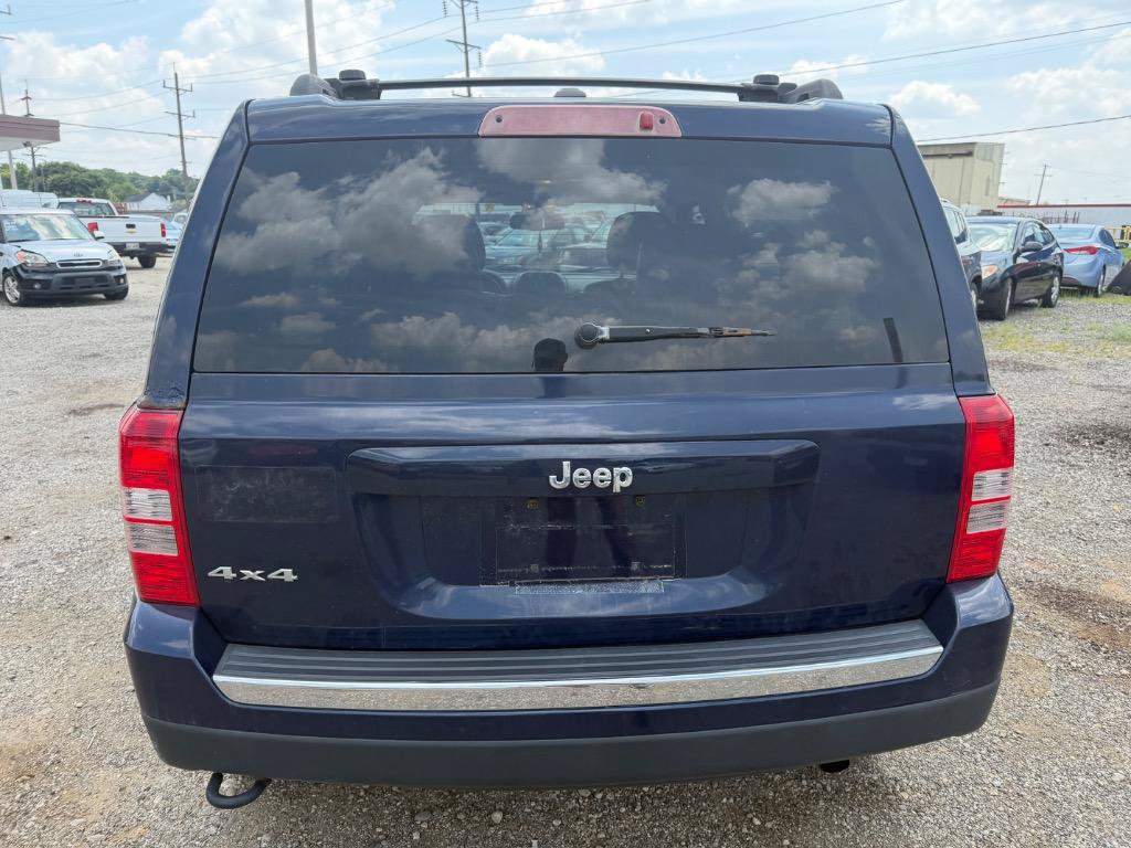 Used 2013 Jeep Patriot Latitude w/ Freedom Edition Pkg AWD/4WD image 7