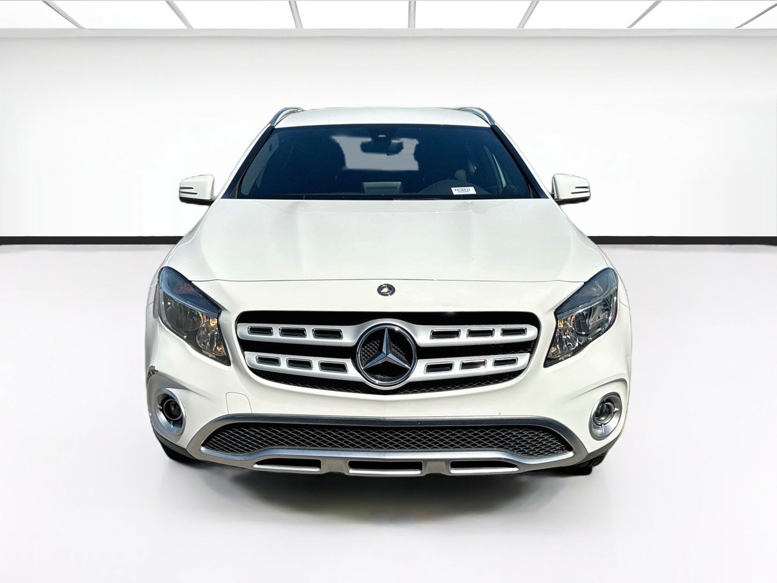 Used 2019 Mercedes-Benz GLA 250 4MATIC image 2
