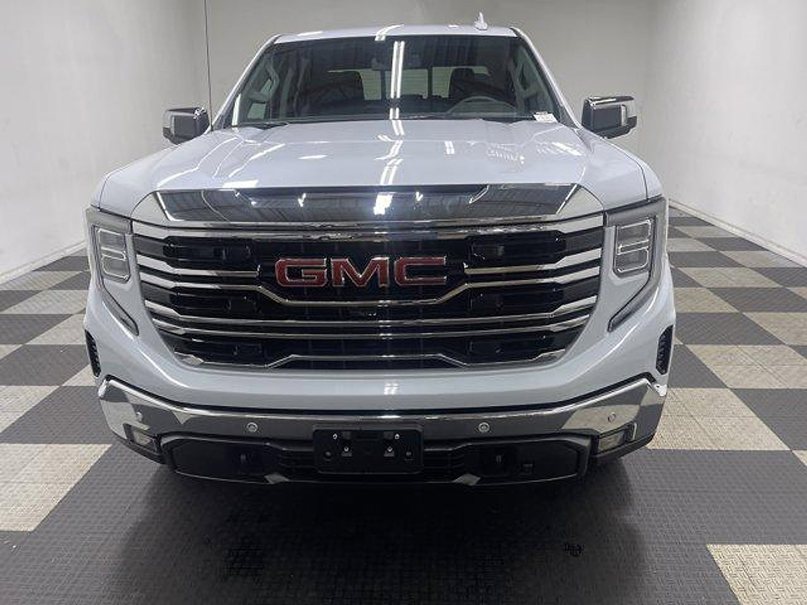 Used 2026 GMC Sierra 1500 SLT w/ SLT Premium Plus Package AWD/4WD image 6
