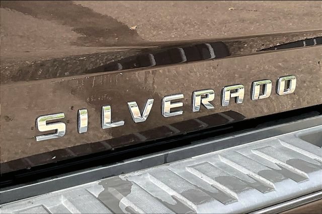 Used 2018 Chevrolet Silverado 1500 LT w/ All Star Edition AWD/4WD image 8