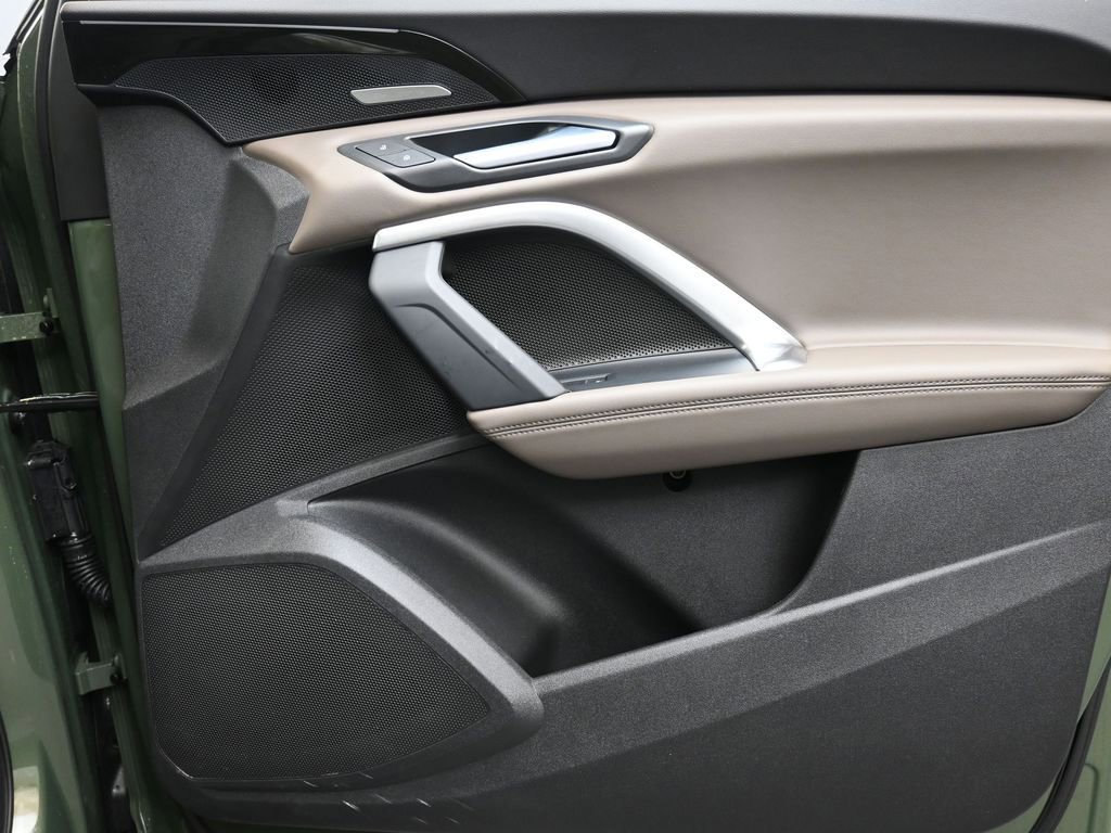 Certified 2025 Audi Q5 Premium Plus w/ Premium Plus image 11