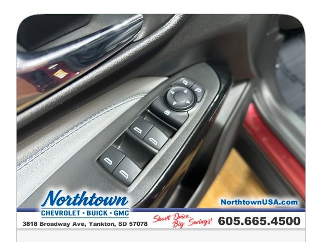 Used 2024 Chevrolet Trax LT w/ Driver Confidence Package image 11