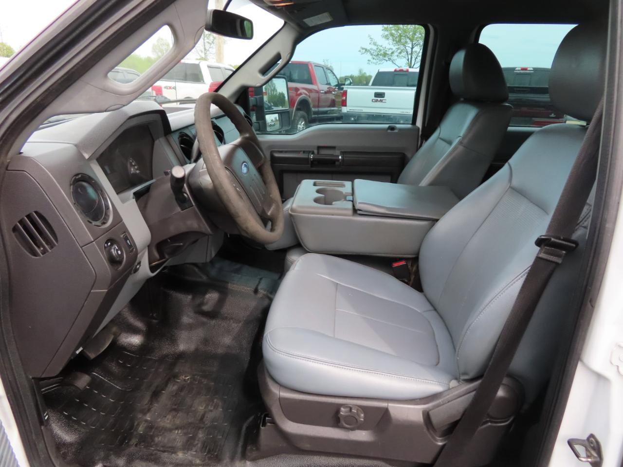 Used 2016 Ford F250 XL w/ Power Equipment Group AWD/4WD image 28