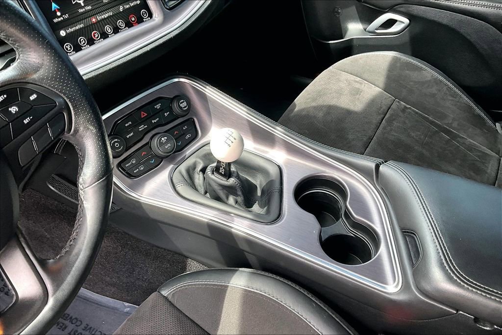 Used 2017 Dodge Challenger R/T Scat Pack RWD image 21