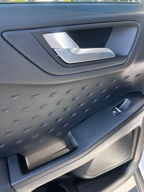 Used 2020 Ford Escape SE AWD/4WD image 11