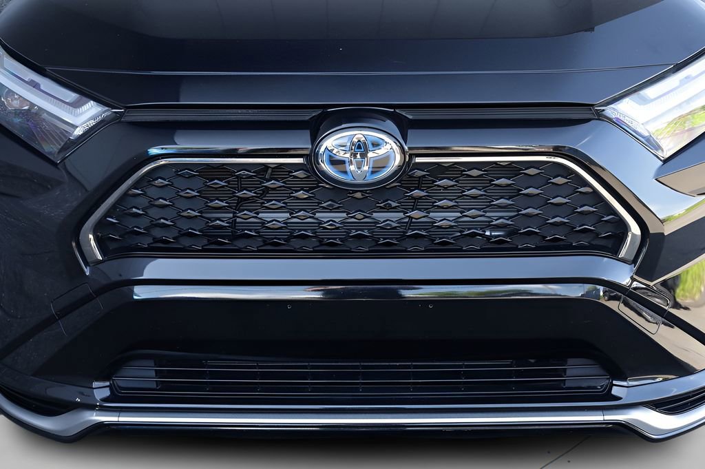 Certified 2023 Toyota RAV4 SE w/ Weather & Moonroof Package AWD/4WD image 8