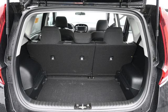 Used 2022 Kia Soul LX FWD image 6