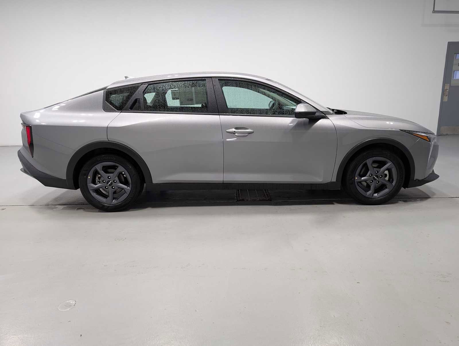 Certified 2025 Kia K4 FWD image 7