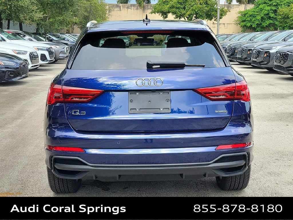 Certified 2024 Audi Q3 2.0T Premium w/ Convenience Package AWD/4WD image 13