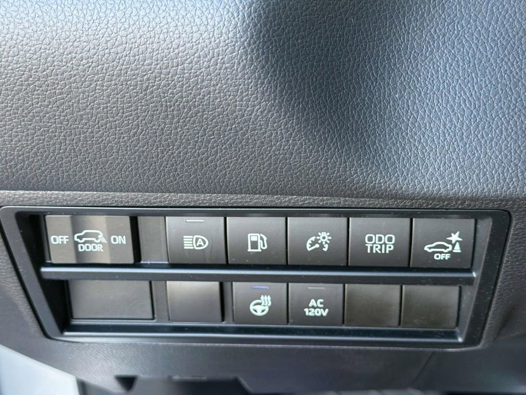 Certified 2024 Toyota Sequoia Limited image 22