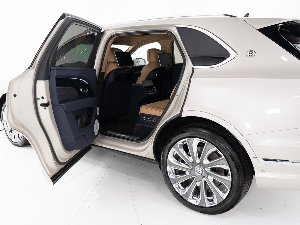 Certified 2025 Bentley Bentayga Extended Wheelbase image 20