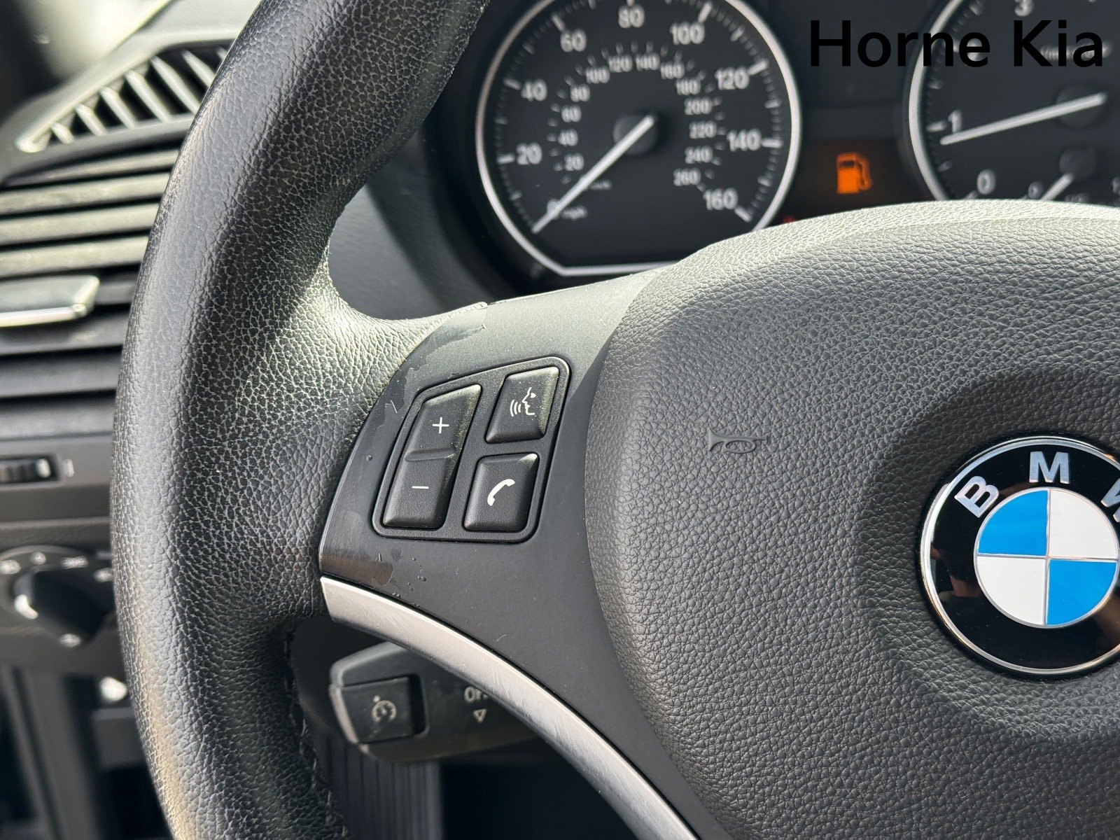 Used 2011 BMW 128i Convertible image 17