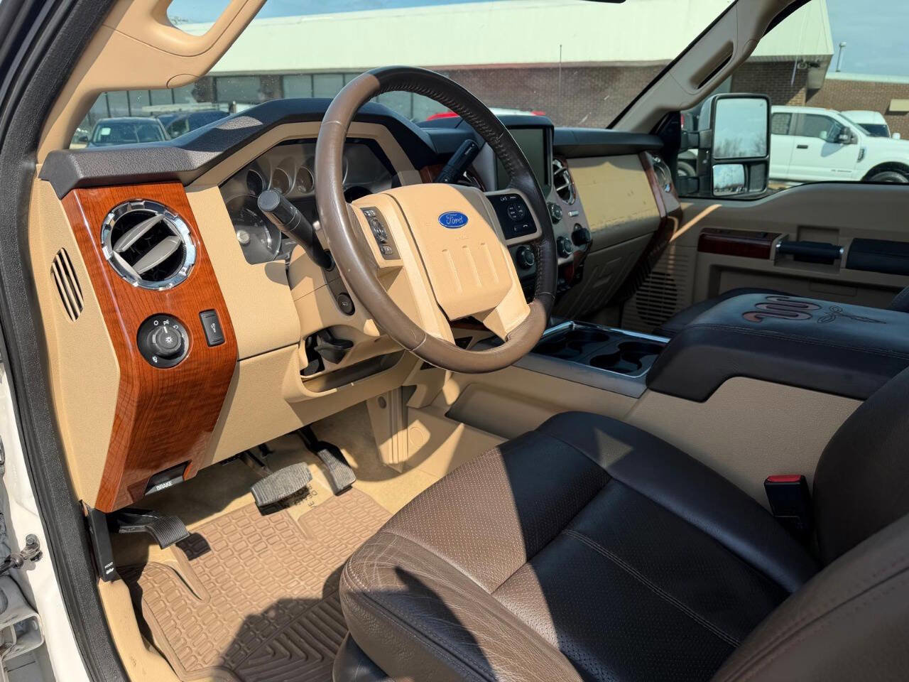 Used 2015 Ford F250 King Ranch w/ FX4 Off-Road Package image 30