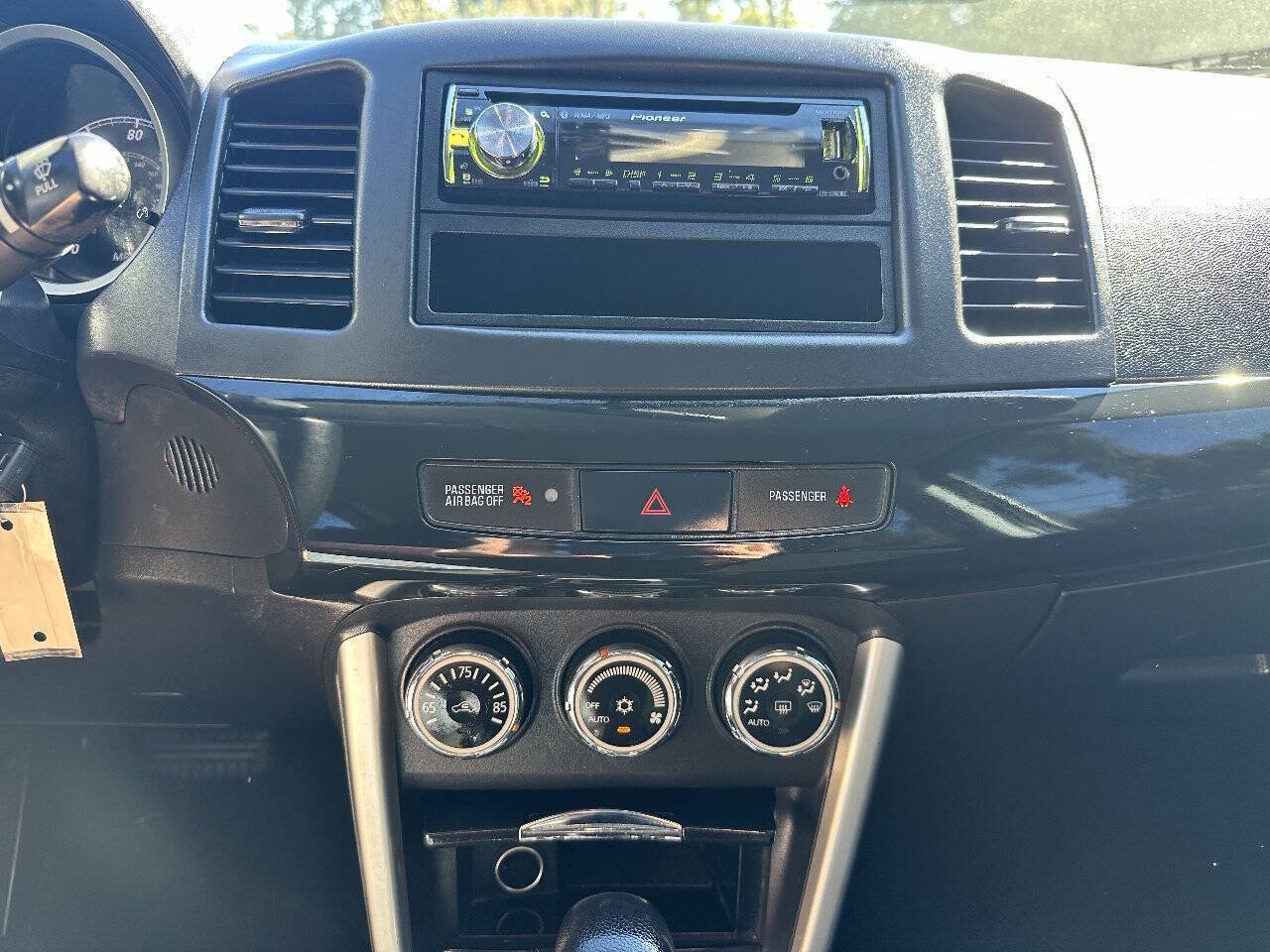 Used 2016 Mitsubishi Lancer ES FWD image 22