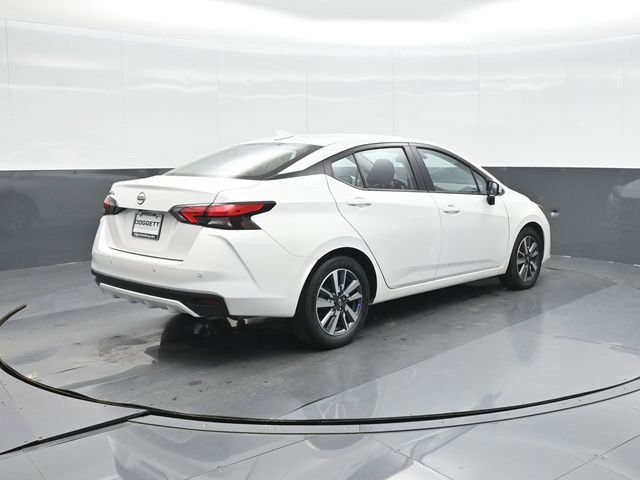 Used 2025 Nissan Versa SV FWD image 7