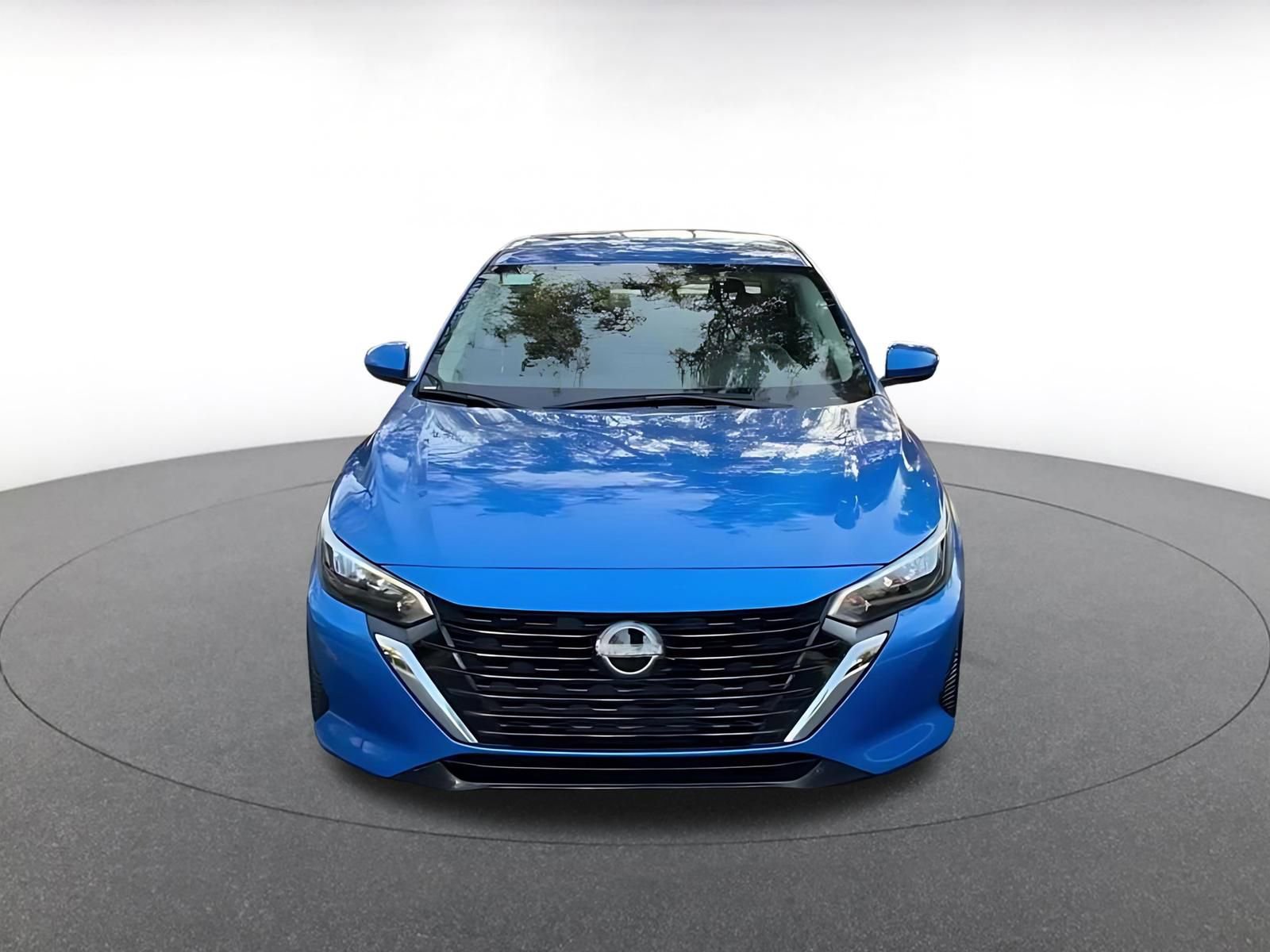 Used 2025 Nissan Sentra SV image 4