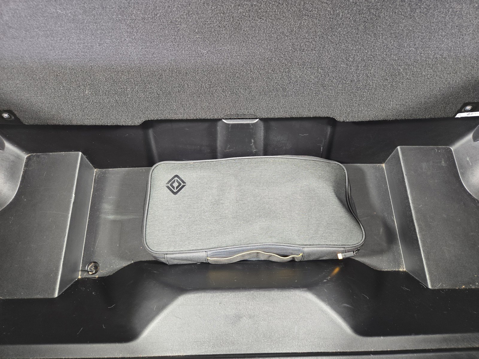 Used 2023 Rivian R1T Adventure image 14