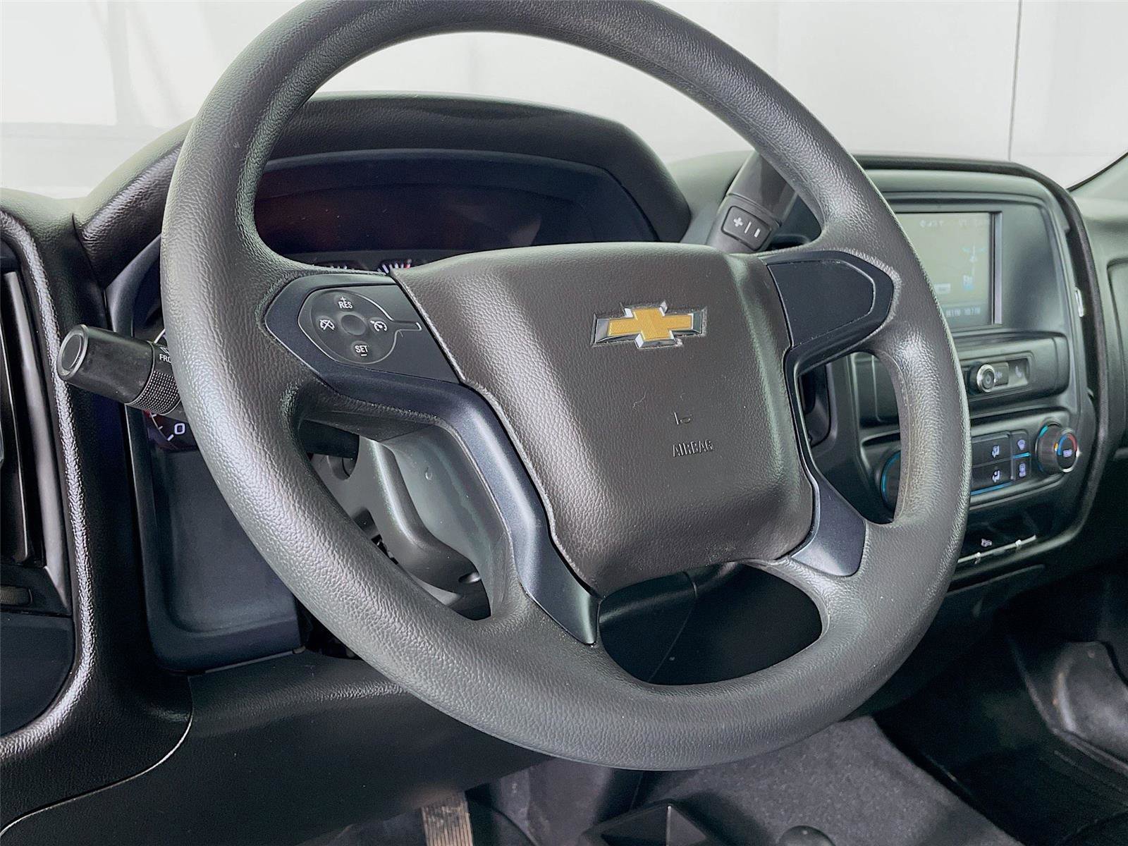 Used 2018 Chevrolet Silverado 1500 Custom w/ Custom Value Package image 14