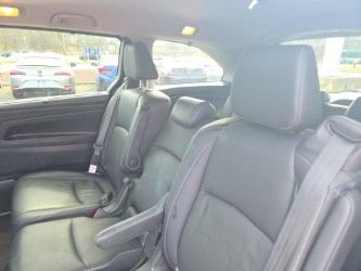 Used 2023 Honda Odyssey EX-L image 9