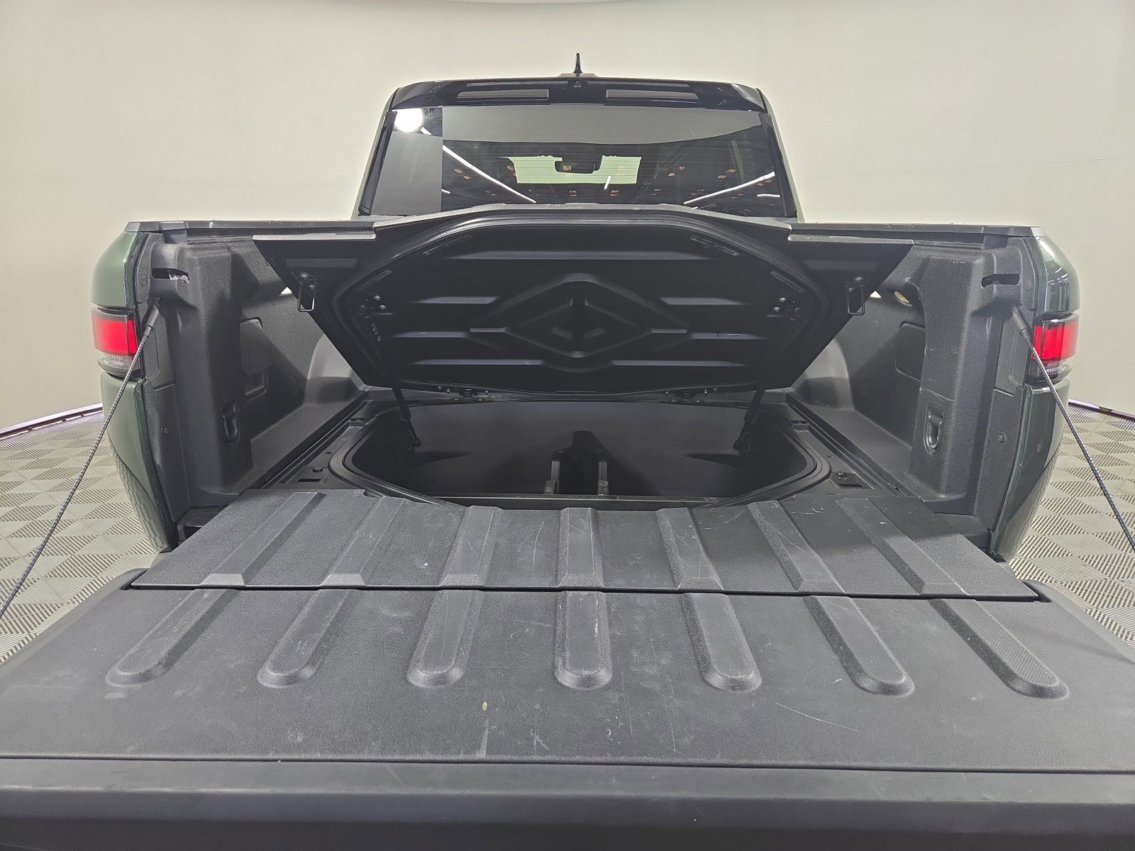 Used 2022 Rivian R1T Launch Edition image 15