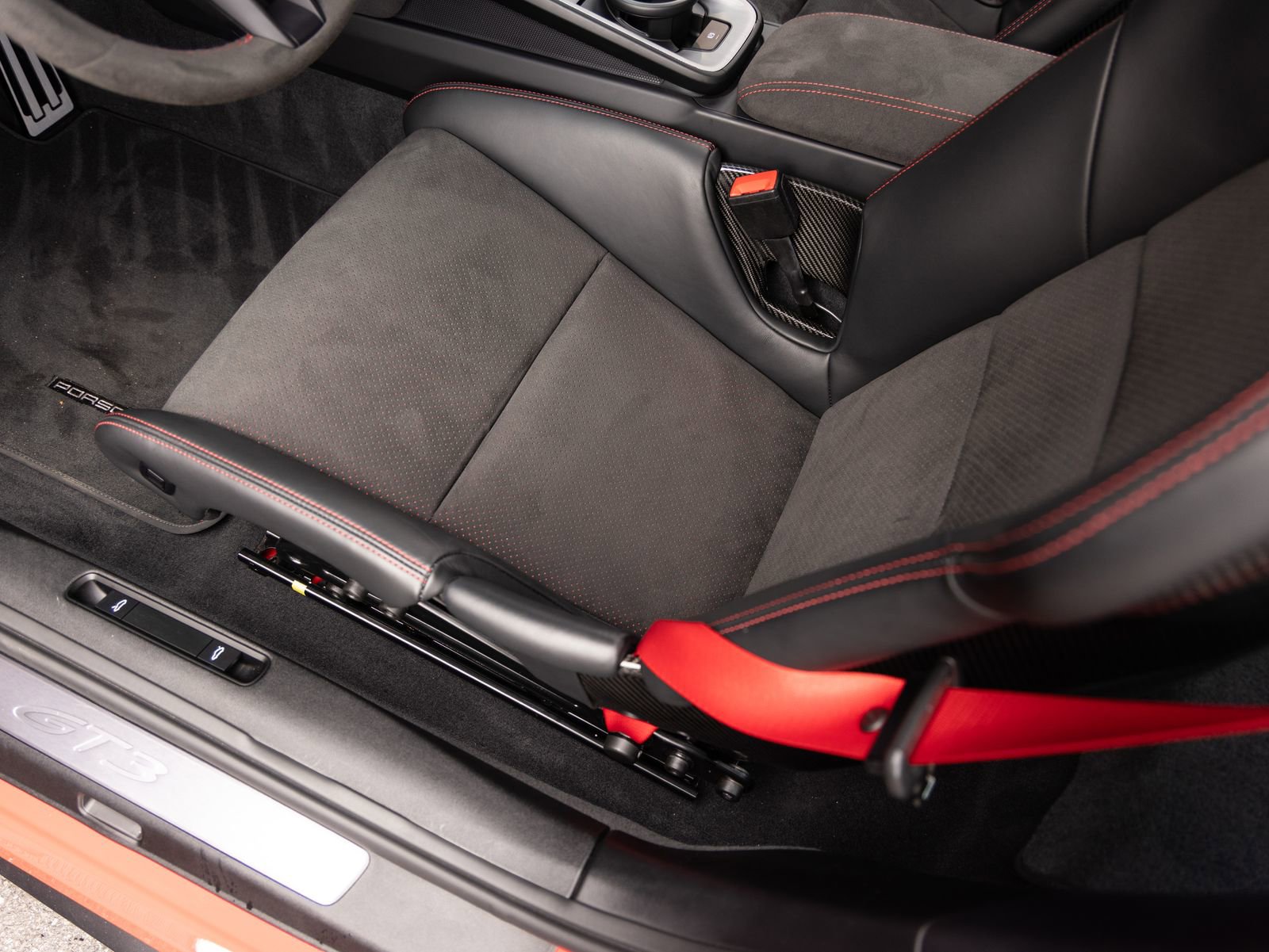 Certified 2023 Porsche 911 GT3 image 23