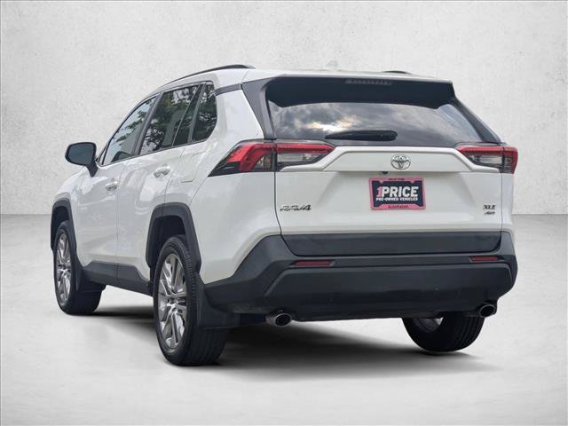 Used 2020 Toyota RAV4 XLE Premium AWD/4WD image 8
