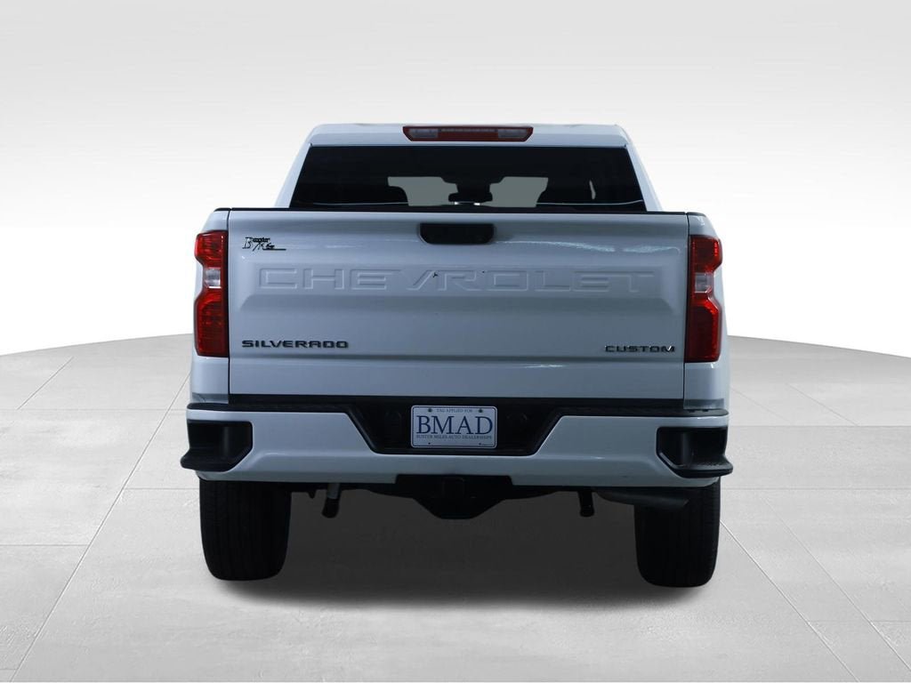 New 2026 Chevrolet Silverado 1500 Custom RWD image 13