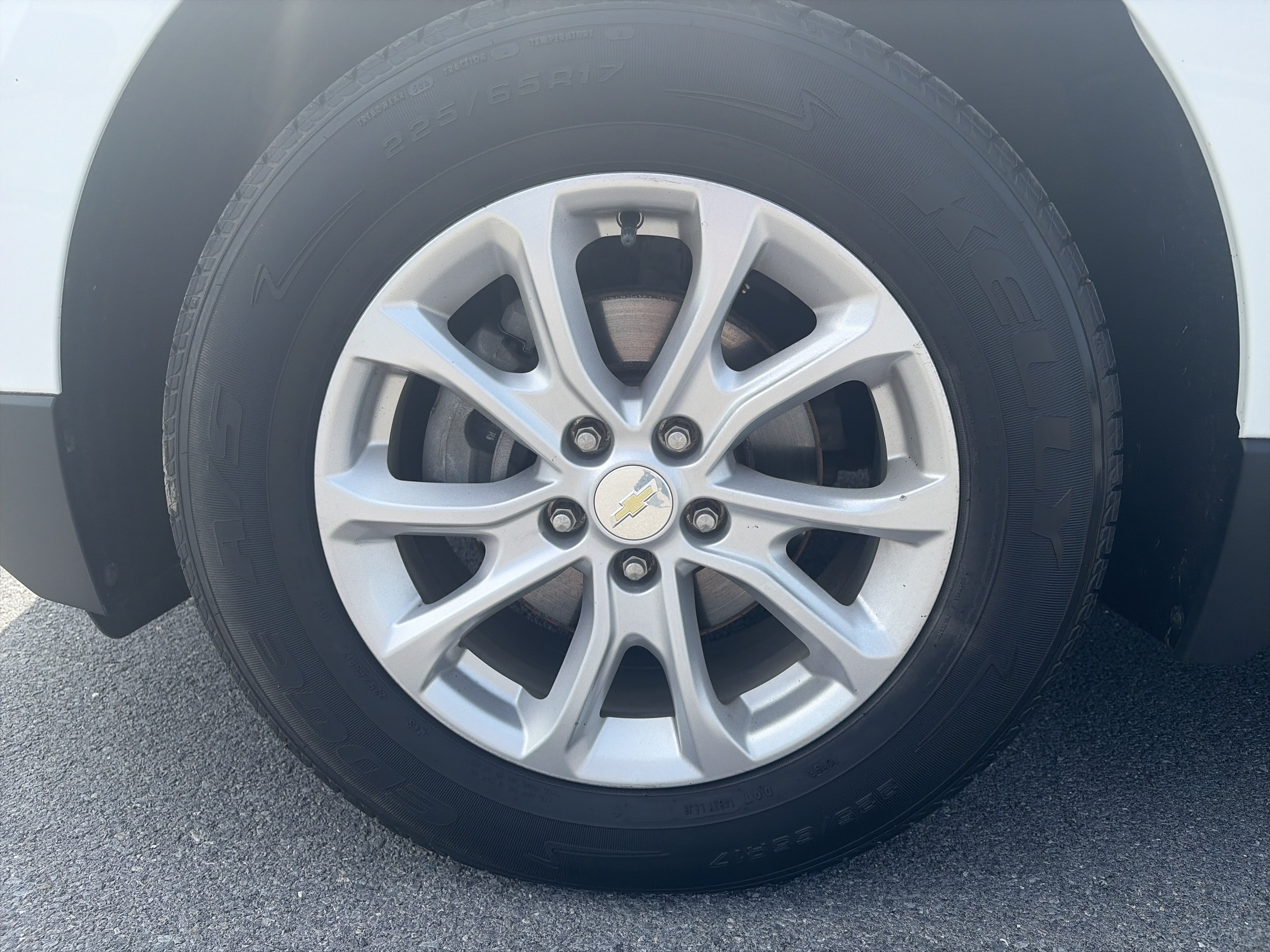Used 2020 Chevrolet Equinox LT AWD/4WD image 14