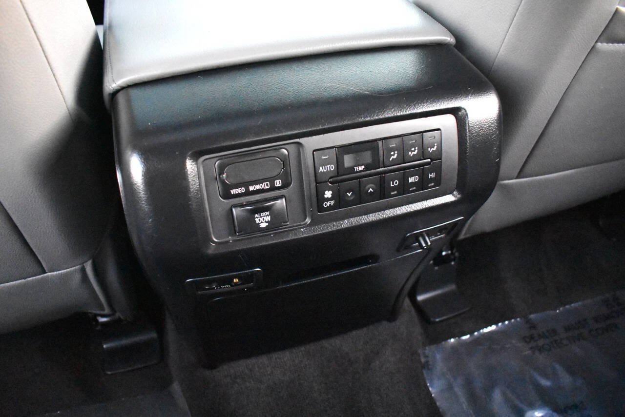 Used 2013 Toyota Sequoia Platinum AWD/4WD image 57